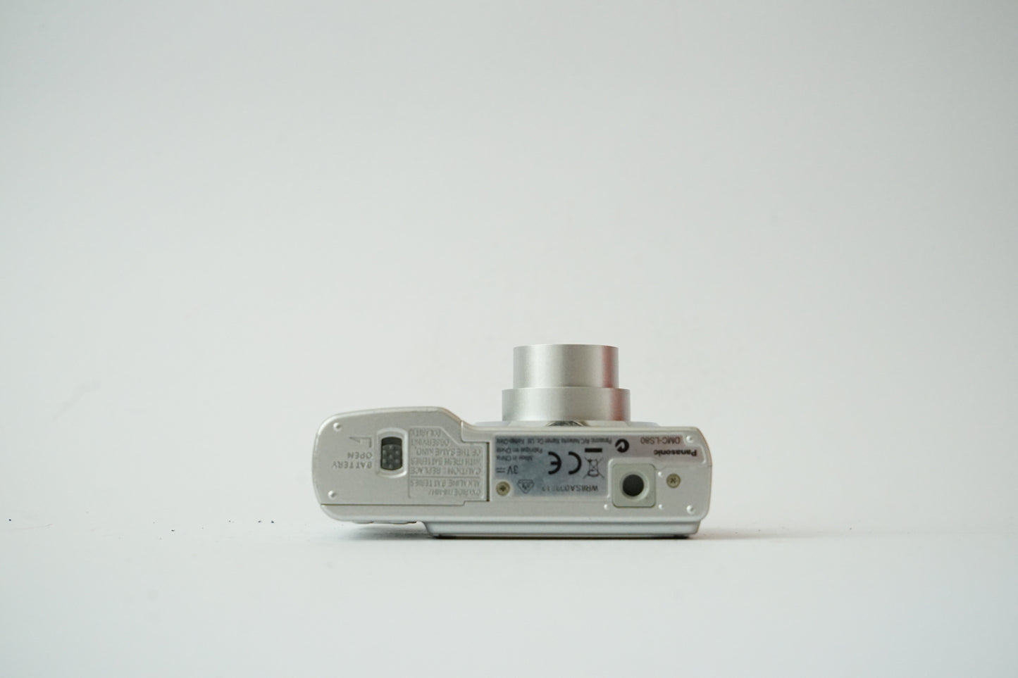 Panasonic Lumix DMC-LS80 Digital Point and Shoot Camera