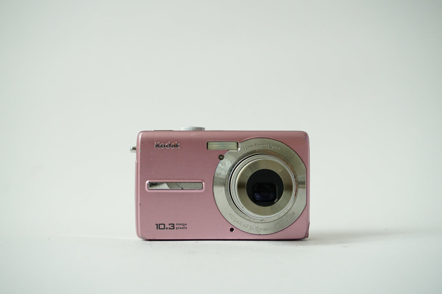 Kodak EasyShare MD1063 Digital Point and Shoot Camera