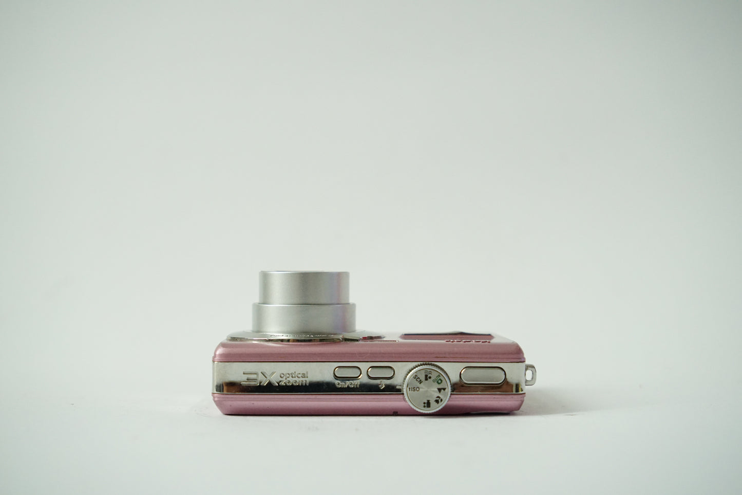 Kodak EasyShare MD1063 Digital Point and Shoot Camera