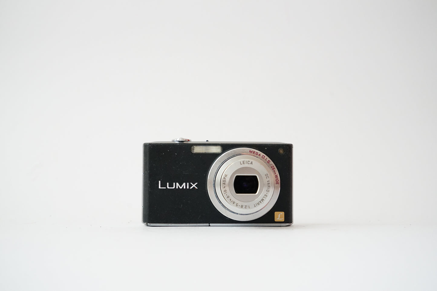 Panasonic Lumix DMC-FX33 Digital Point And Shoot Camera